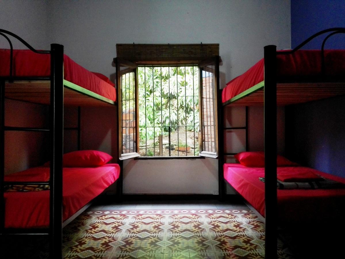 Raiz Hostel 메딜린 외부 사진