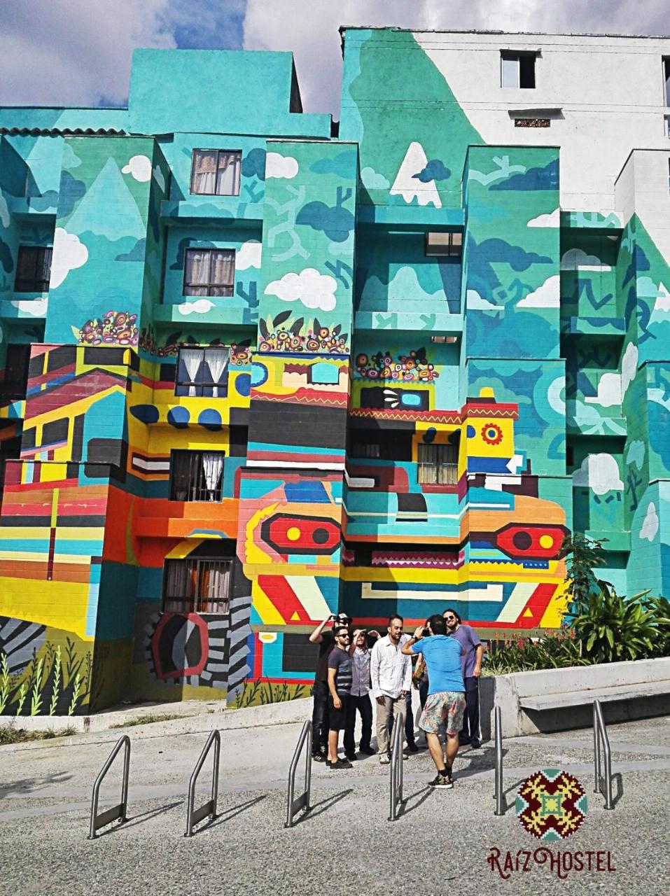 Raiz Hostel 메딜린 외부 사진