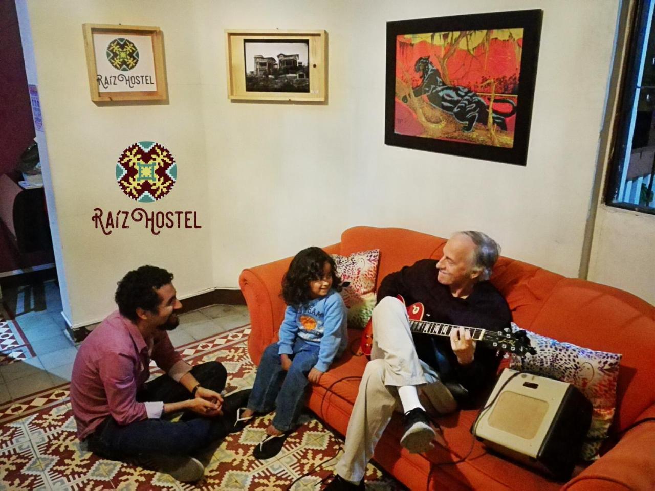 Raiz Hostel 메딜린 외부 사진