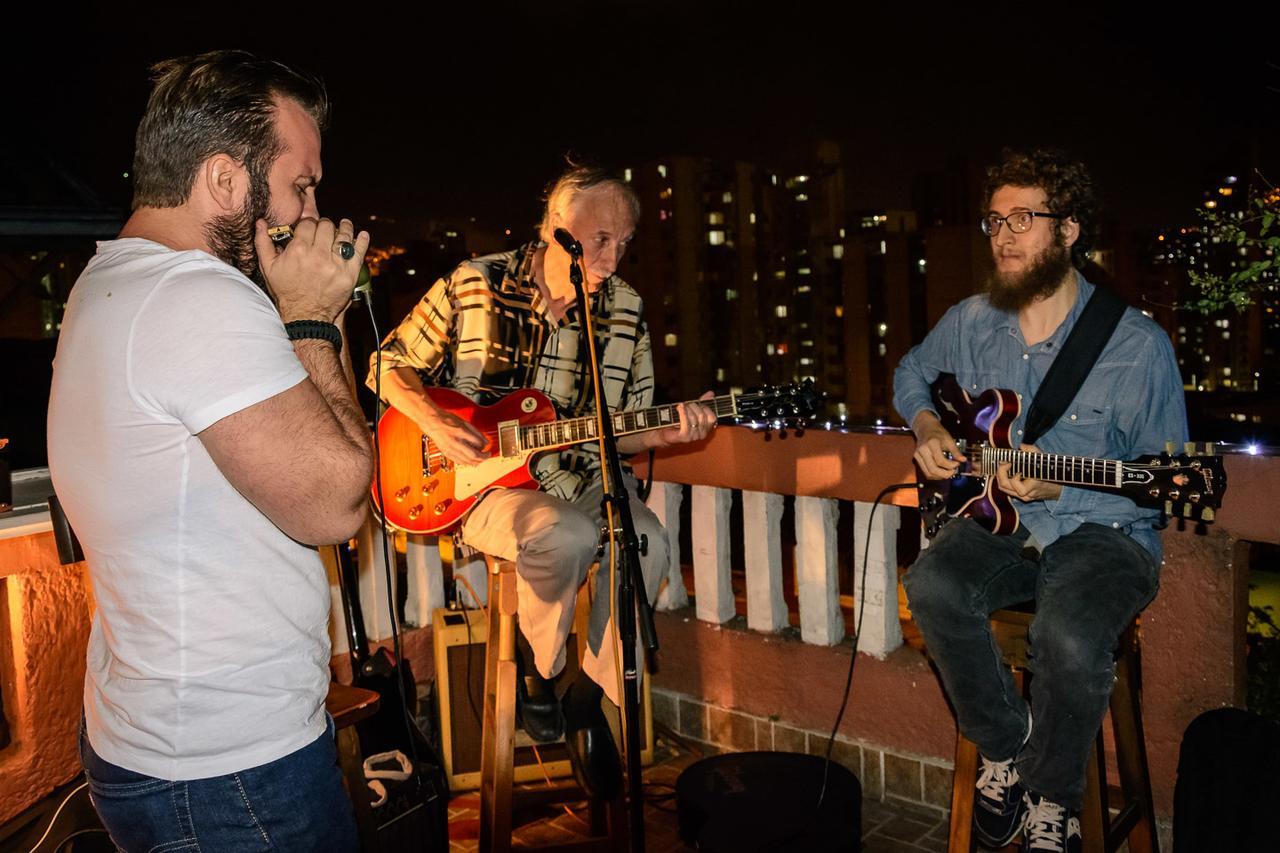Raiz Hostel 메딜린 외부 사진